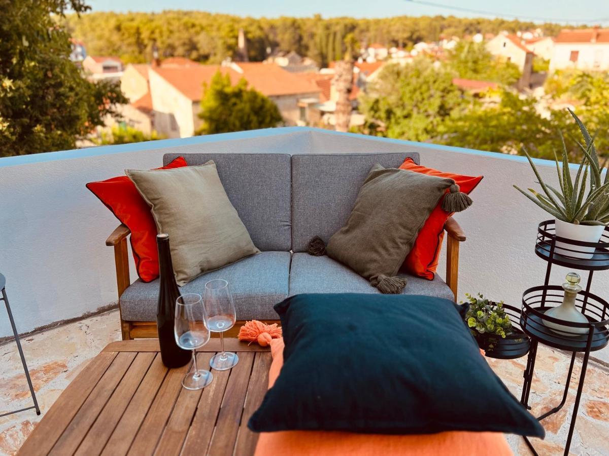 B&B 366 Vrboska Exteriör bild