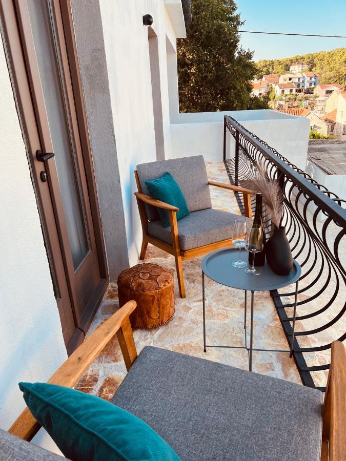 B&B 366 Vrboska Exteriör bild